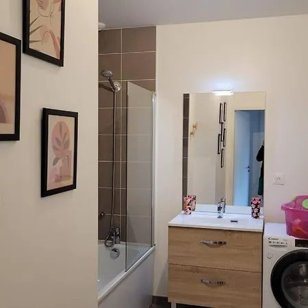 Holiday home Maison Avec Jardin Sur *